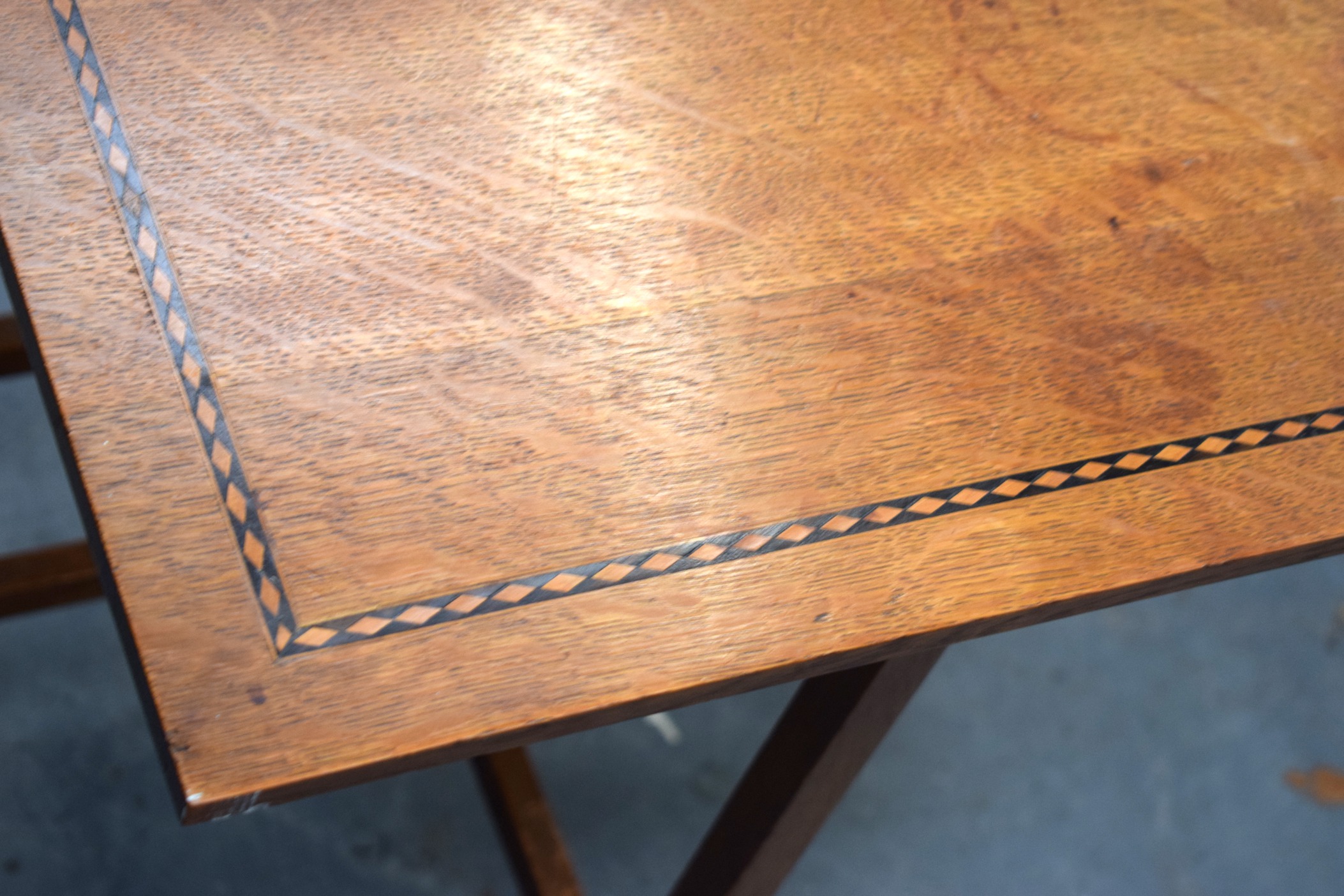 A MAHOGANY OCCASIONAL TABLE, with inlaid border. 61 cm x 70 cm. - Image 2 of 3