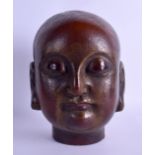 A LOVELY 17TH/18TH CENTURY CHINESE CARVED AND LACQUERED HEAD OF LUOHAN modelled with a sureen