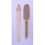 A LATE 19TH CENTURY INDIAN CARVED IVORY PAPER KNIFE together with a C1900 carved ivory letter