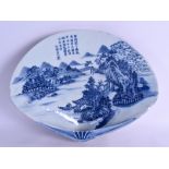 A RARE LARGE 18TH CENTURY CHINESE BLUE AND WHITE SHELL SHAPED DISH Late Qianlong, painted with