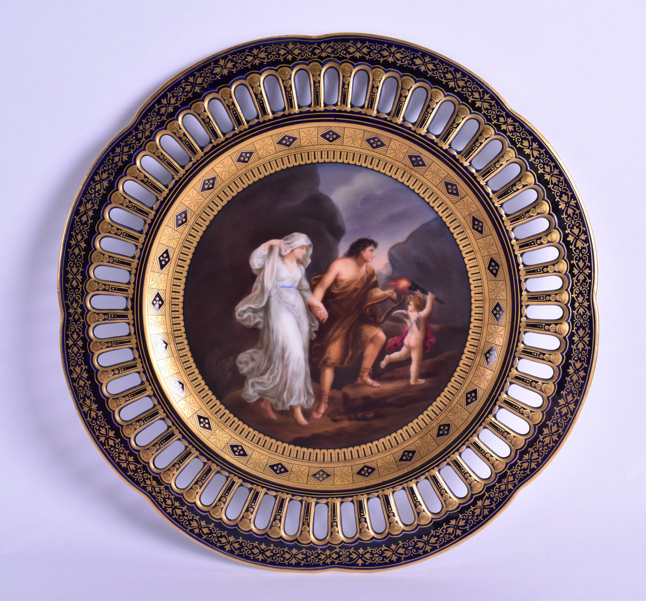 A FINE GERMAN RETICULATED PORCELAIN FISCHER & MIEG CABINET PLATE painted with a classical scene