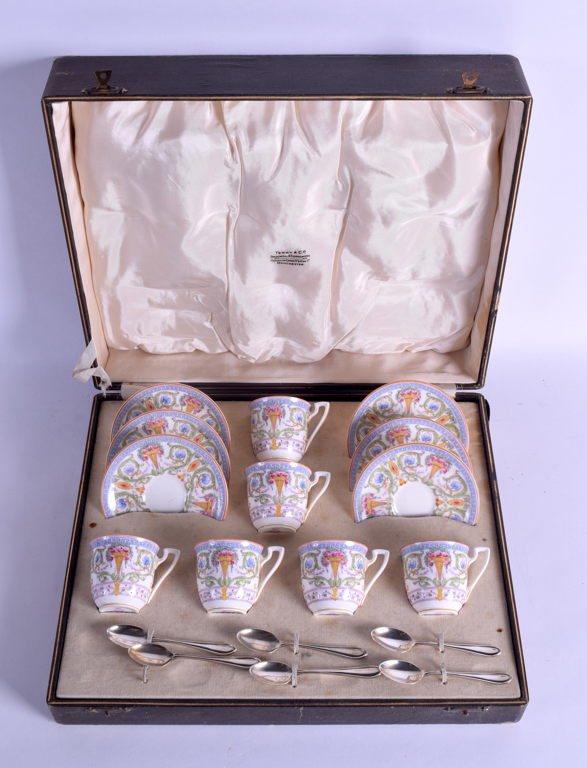 Royal Worcester fine cased coffee set of cups and saucers and six silver spoons date code for 1933