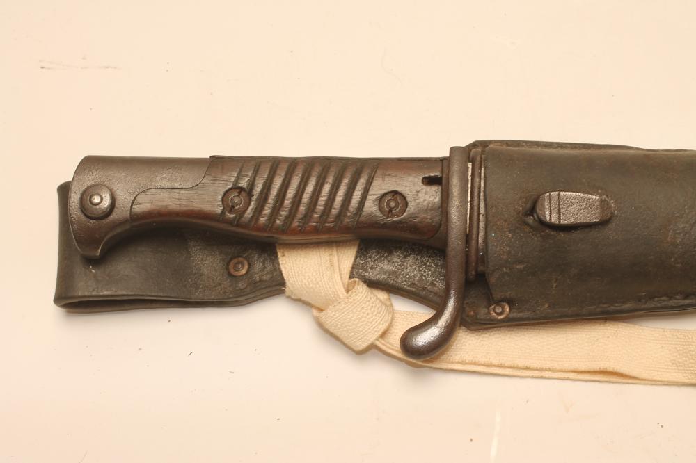 A GERMAN MODEL 1898/05 "BUTCHERS BLADE" BAYONET, the 14 1/2" blade stamped with Frister & Rossman - Image 2 of 4