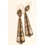 A PAIR OF VICTORIAN TORTOISESHELL EAR BOBS of tapering square section with gold and silver pique