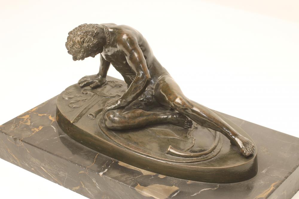 AFTER THE ANTIQUE (19th Century), The Dying Gaul, bronze, dark green patination mounted on a - Image 2 of 3