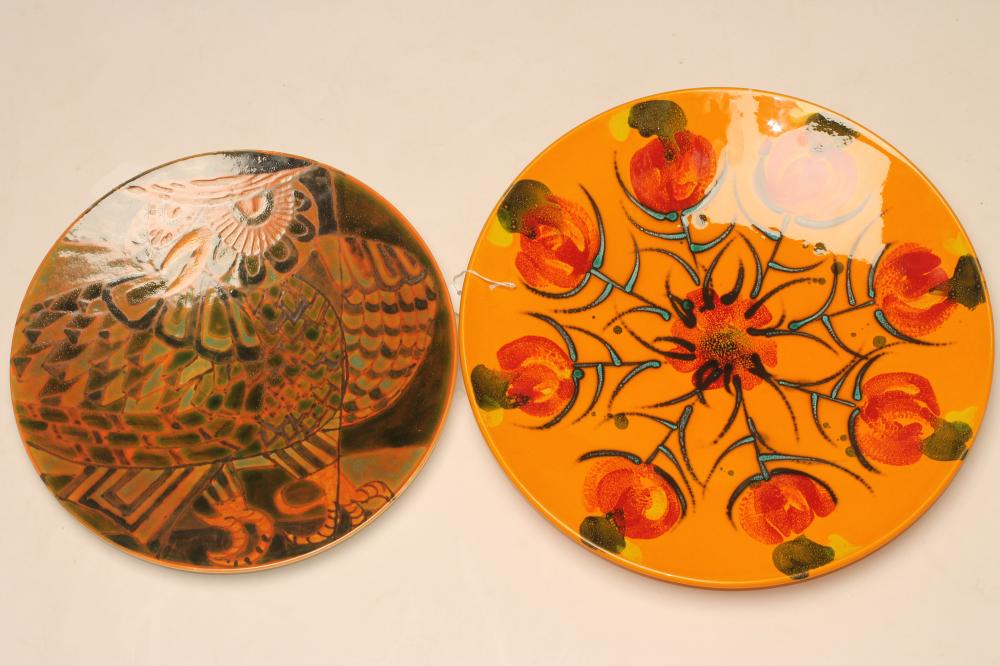 A POOLE POTTERY AEGEAN CHARGER, 1970's, of shallow circular form with scraffito and resist design of - Image 2 of 5