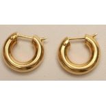 A PAIR OF 18CT GOLD HOOP EARRINGS, with hinged posts, 2.9g (Est. plus 18% premium inc. VAT)