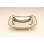 AN EDWARDIAN SILVER BONBON DISH, maker's mark indistinct, Birmingham 1908, of oblong form with re-