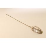 A GEORGE II SILVER MOTE SPOON, c.1760, maker's mark AS only, with scroll pierced Rat Tail bowl and