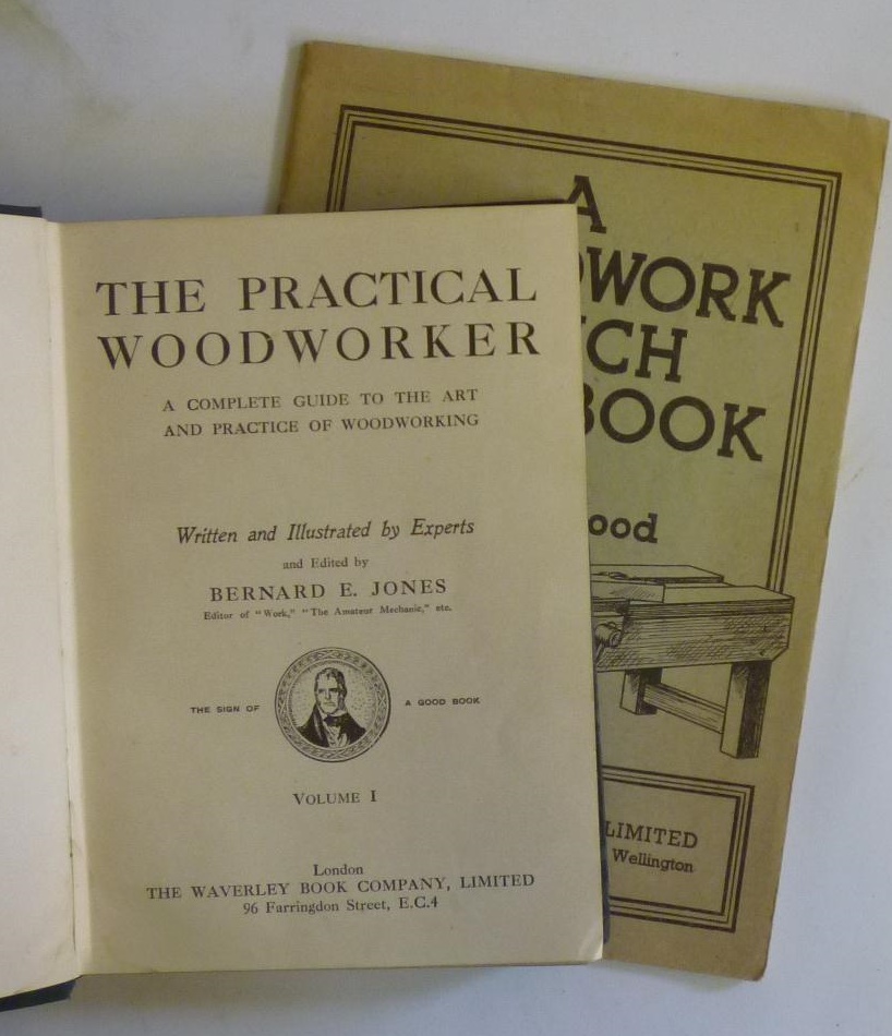 The Practical woodworker : Carpentry and home maintenance main image 1