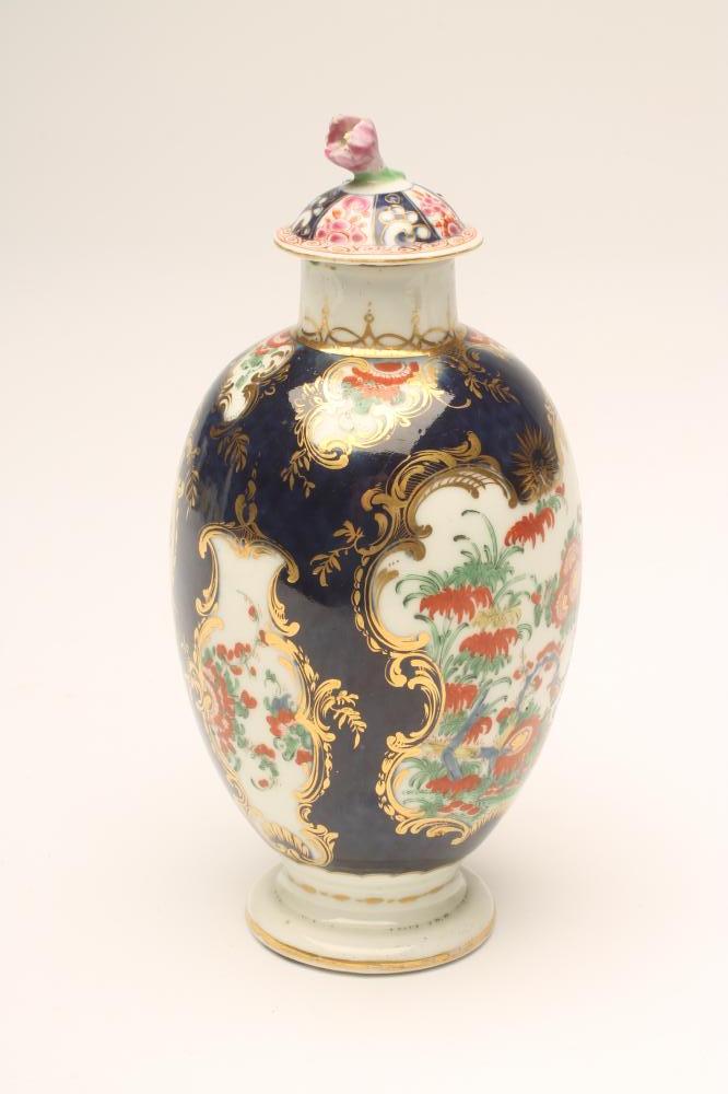 A FIRST PERIOD WORCESTER PORCELAIN TEA CANISTER, c.1770, of ovoid form, painted with kakiemon enamel - Image 2 of 4