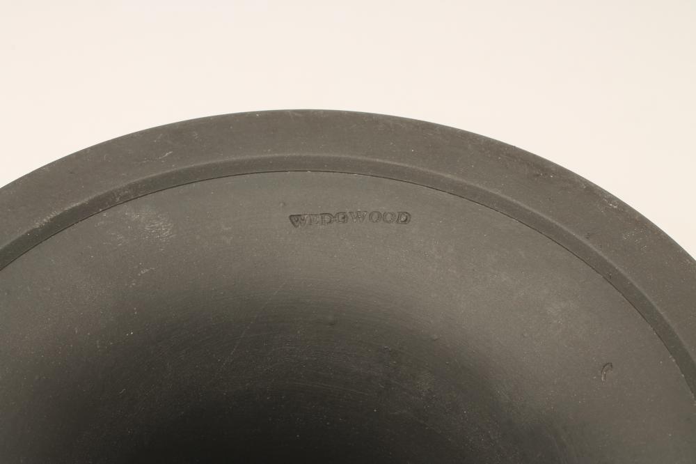 A VICTORIAN WEDGWOOD BLACK JASPERWARE PEDESTAL BOWL, the deep circular bowl with a sprigged rope - Image 3 of 3