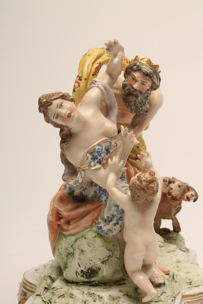 A NAPLES PORCELAIN FIGURE GROUP, 20th century, modelled as "Ratto di Proserpina" with Cerberus, on a - Image 4 of 5