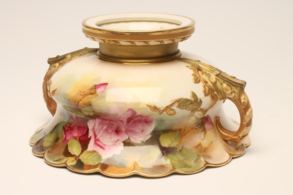 A ROYAL WORCESTER CHINA ROSE BOWL, 1912, of squat baluster form with everted scalloped rim and two - Image 4 of 8