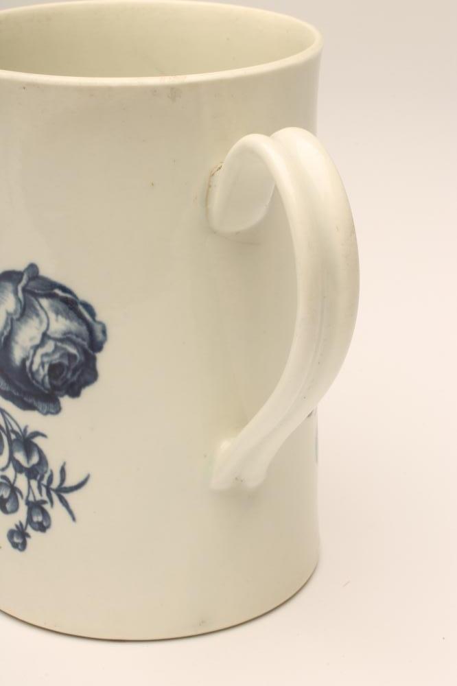 A FIRST PERIOD WORCESTER "NATURAL SPRAYS" PATTERN PORCELAIN MUG, c.1765, of plain cylindrical form - Image 3 of 4