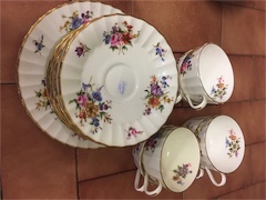 Royal Worcester 6 place tea service Roanoke pattern