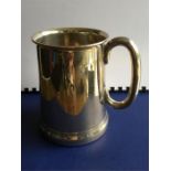 Sheffield glass bottomed silver tankard 12.5 cm high by Viners 1933