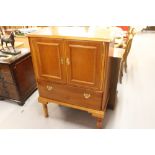 20th cent. Yew wood TV/Music/Video/DVD cabinet on turned supports. 35ins. x 47ins. x 20ins.