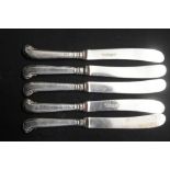Hallmarked Silver: Fruit knives silver handles, maker Elkington, London. (5 Knives).