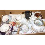 20th cent. Ceramics: Royal Albert "Silver Maple" tea china, 4 collectors' wall plates, Crown