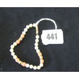 Hallmarked Jewellery: Pearl and coral bracelet with gold clasp and fittings, clasp marked 375