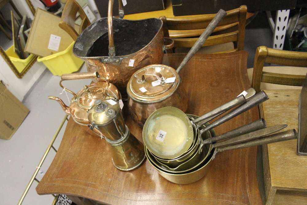 Late 19th/early 20th cent. Copper and Brassware: Assorted brass saucepans x 6, copper saucepan and