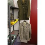 Militaria: British Army Officers No 4 dress uniform complete with No 2 dress jacket.