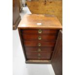 Early 20th cent. Mahogany 6 drawer specimen chest of drawers with lockable door.