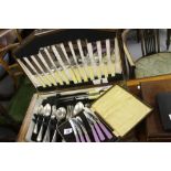 20th cent. Oak cased set of EPNS cutlery plus a set of 6 cake knives.