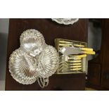 20th cent. Plated Ware: Trifoil dish oyster shell shaped fish servers, fish knife fork set boxed,