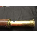 Militaria: WWI R & J. Beck, 1916 telescope; single drawer, leather bound with glare slide. Fully