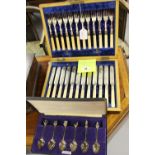 20th cent. Plate: Set of 6 teaspoons Wedding theme finials cased, set of 12 fish knives and forks