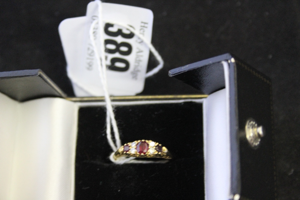 Gold Jewellery: 18th cent. Ruby and diamond dress ring 3g (approx).