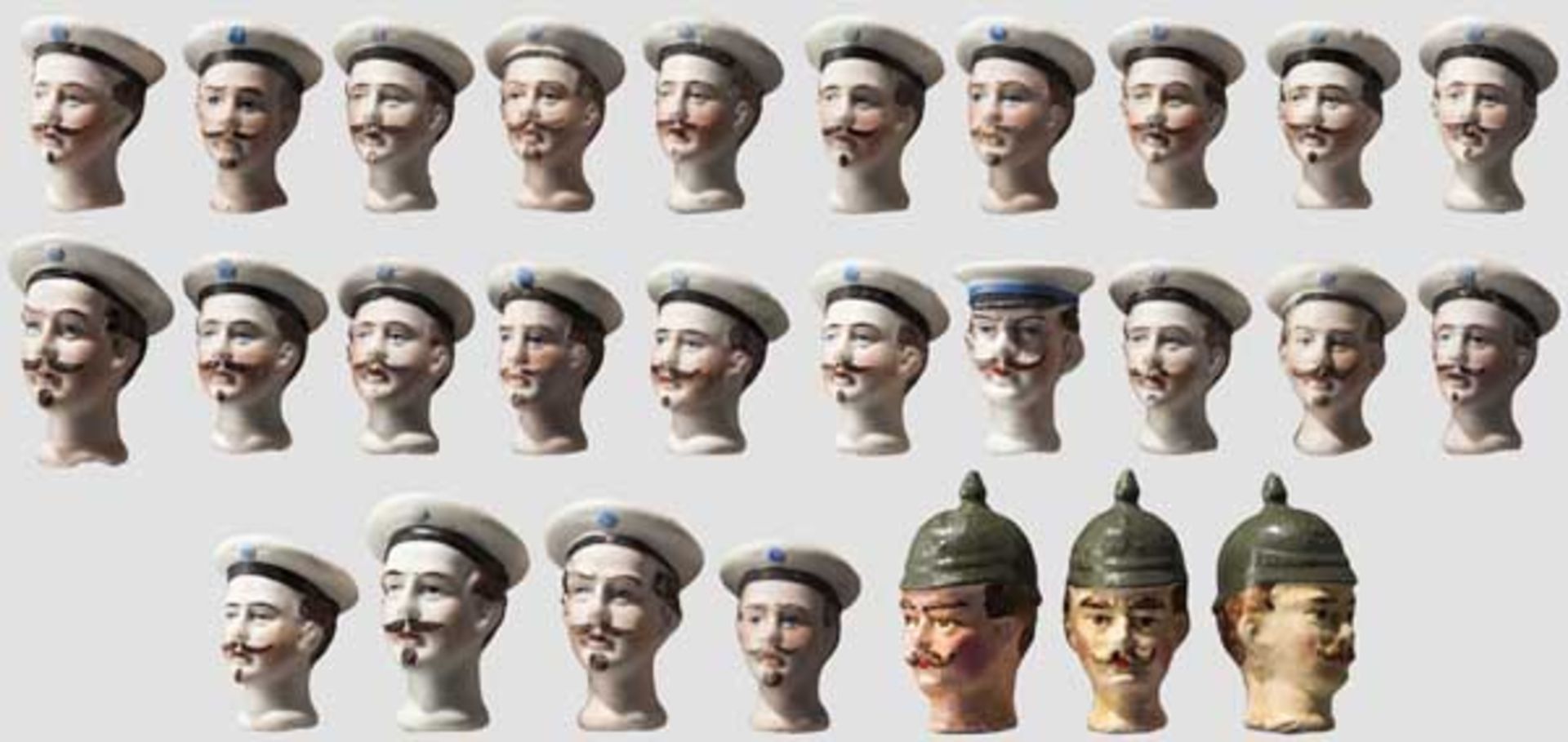 24 Porzellan-Puppenköpfe, Marine, Kaiserreich Weißes, handbemaltes Biskuitporzellan, ohne