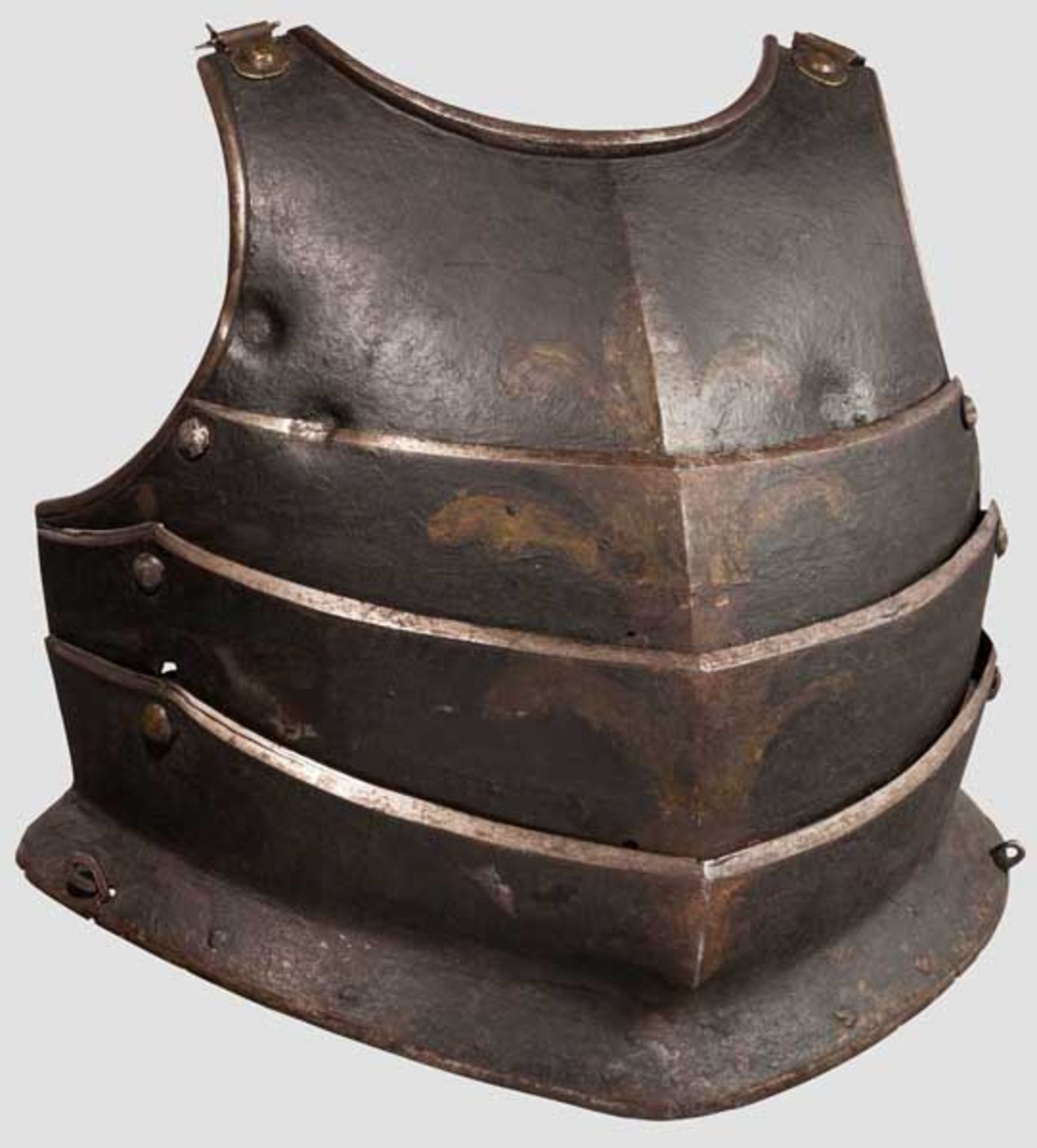 Kugelfeste Kürassbrust, Ungarn oder Polen um 1620 Schwere, dreifach beweglich geschobene Brustplatte