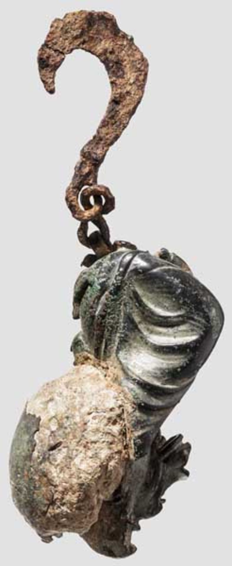 Römisches Bronzegewicht mit sekundär verarbeiteter Dionysosdarstellung, 2. - 3. Jhdt. Große und - Bild 4 aus 6