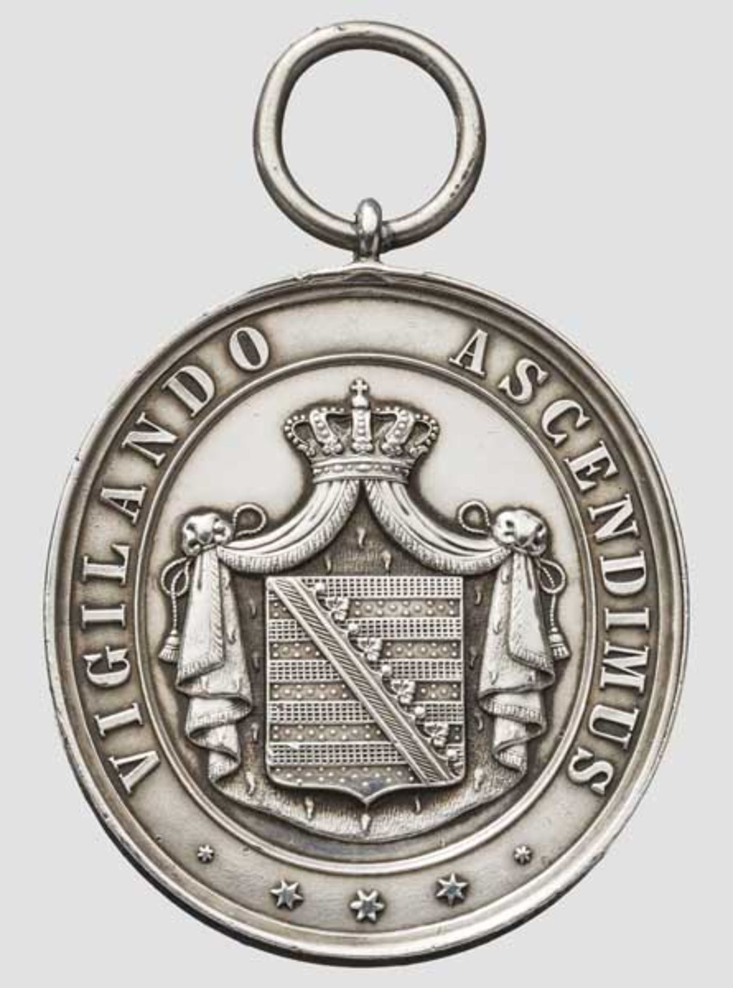 Lebensrettungsmedaille 1881 Ovale, in Silber geprägte Medaille in hervorragender Erhaltung. Bis