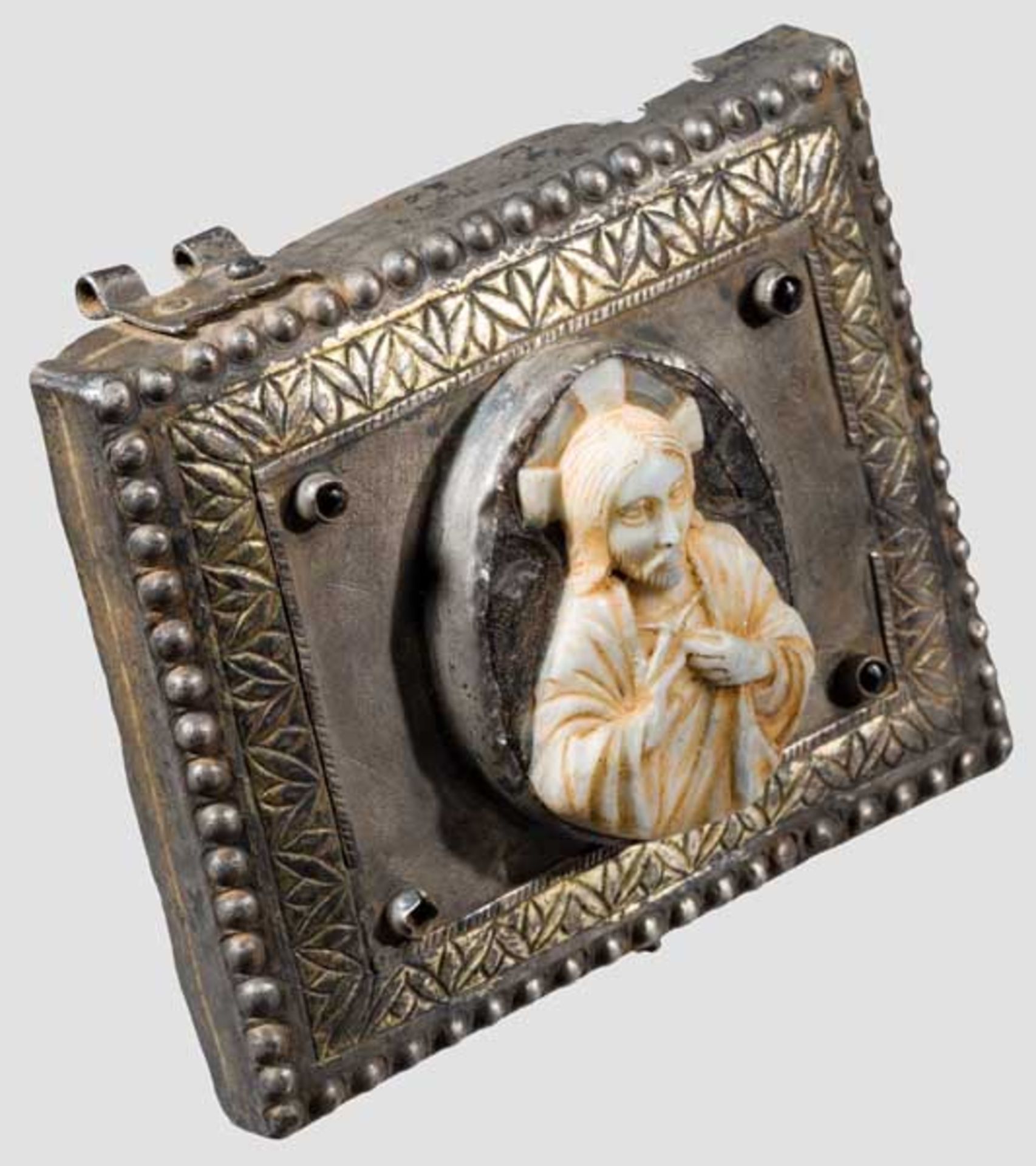 Deckel eines Silberreliquiars mit Christus-Kameo, frühbyzantinisch, 2. Hälfte 5. - frühes 6. Jhdt. - Bild 2 aus 3
