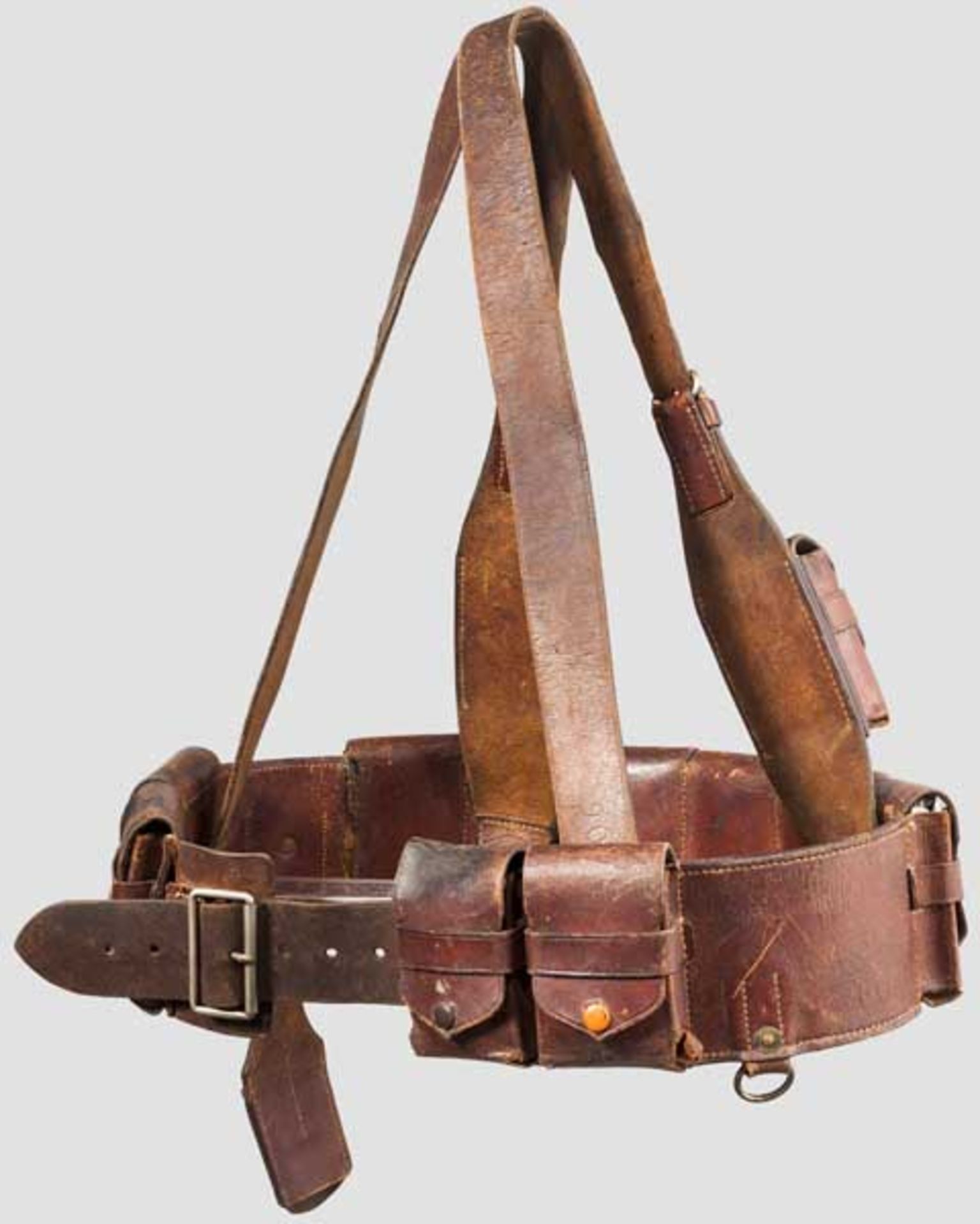 Patronentaschenbandelier der Schutztruppe Breiter Gürtel (geklebter Riss) aus braunem Leder mit - Bild 2 aus 2