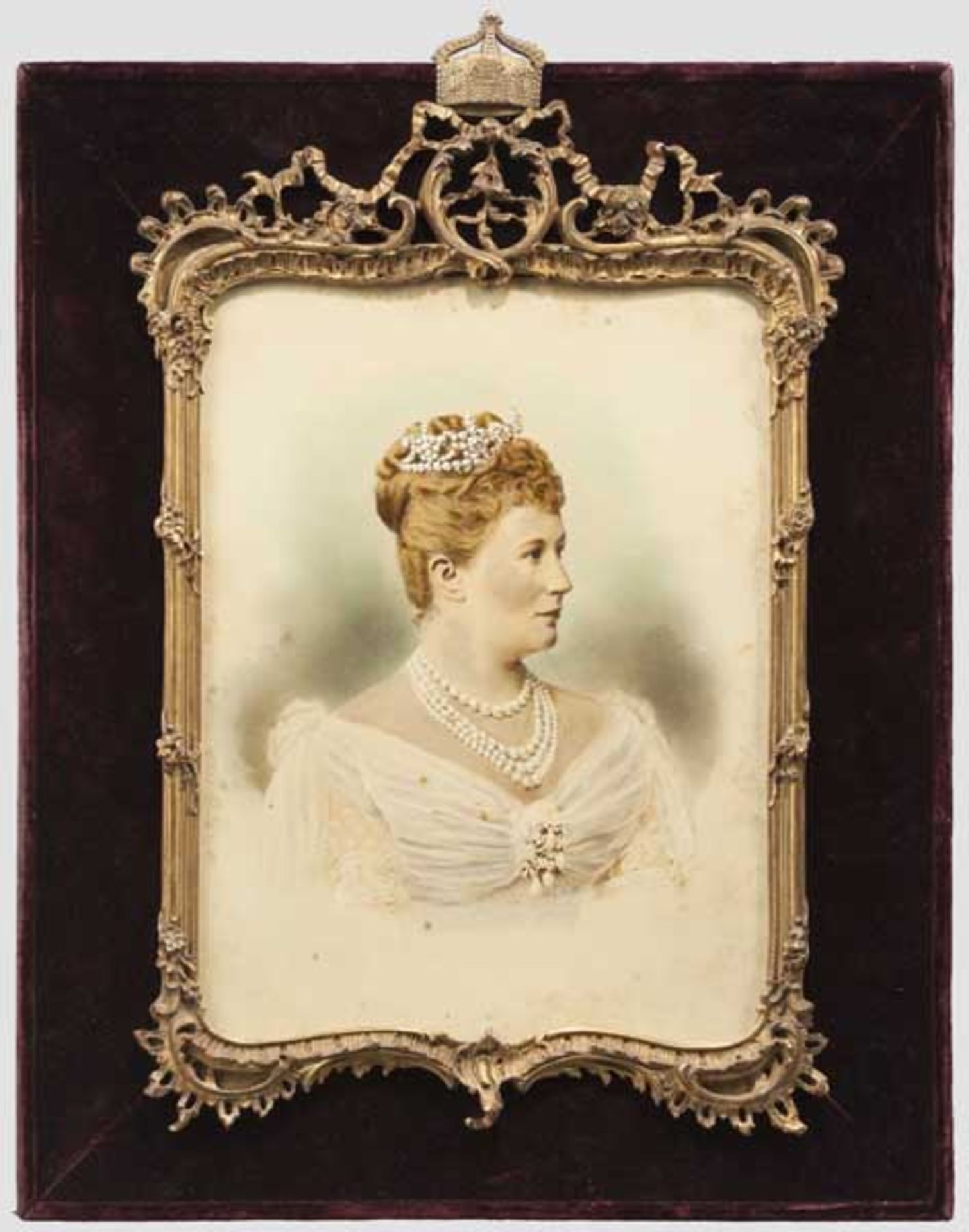 Kaiserin Auguste Viktoria (1858 - 1921) - Geschenkbildnis Handkoloriertes Großfoto der Kaiserin in
