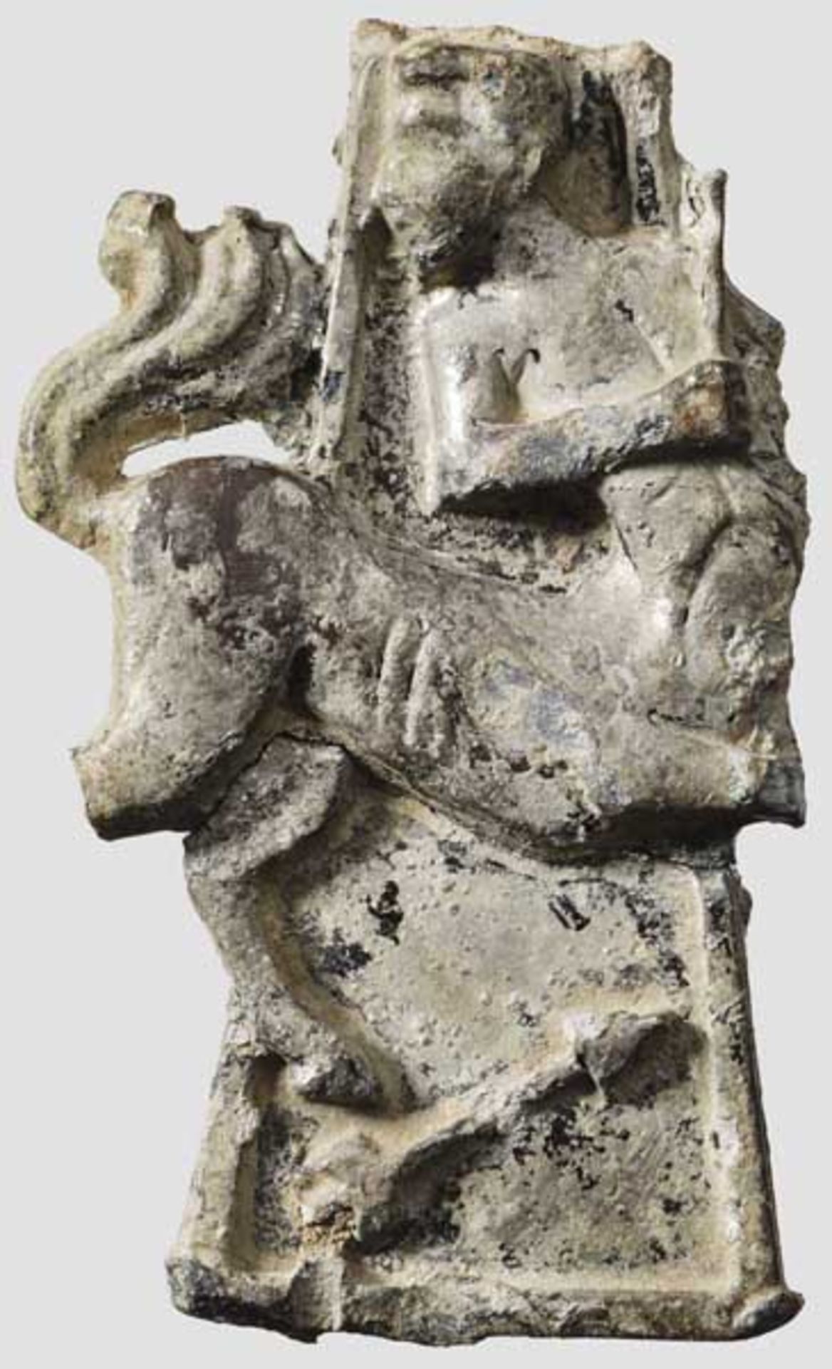 Griffabschluss von römischem Silbergefäß mit Zentaur, 1. Jhdt. v. Chr. Trapezoide Griffplatte von