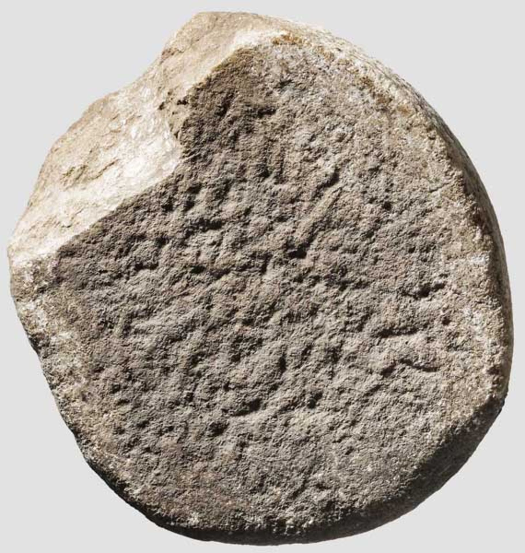 Kultpfeiler der Hekate aus Marmor mit drei fackeltragenden Chariten, römisch, 1. - 2. Jhdt. - Bild 5 aus 5