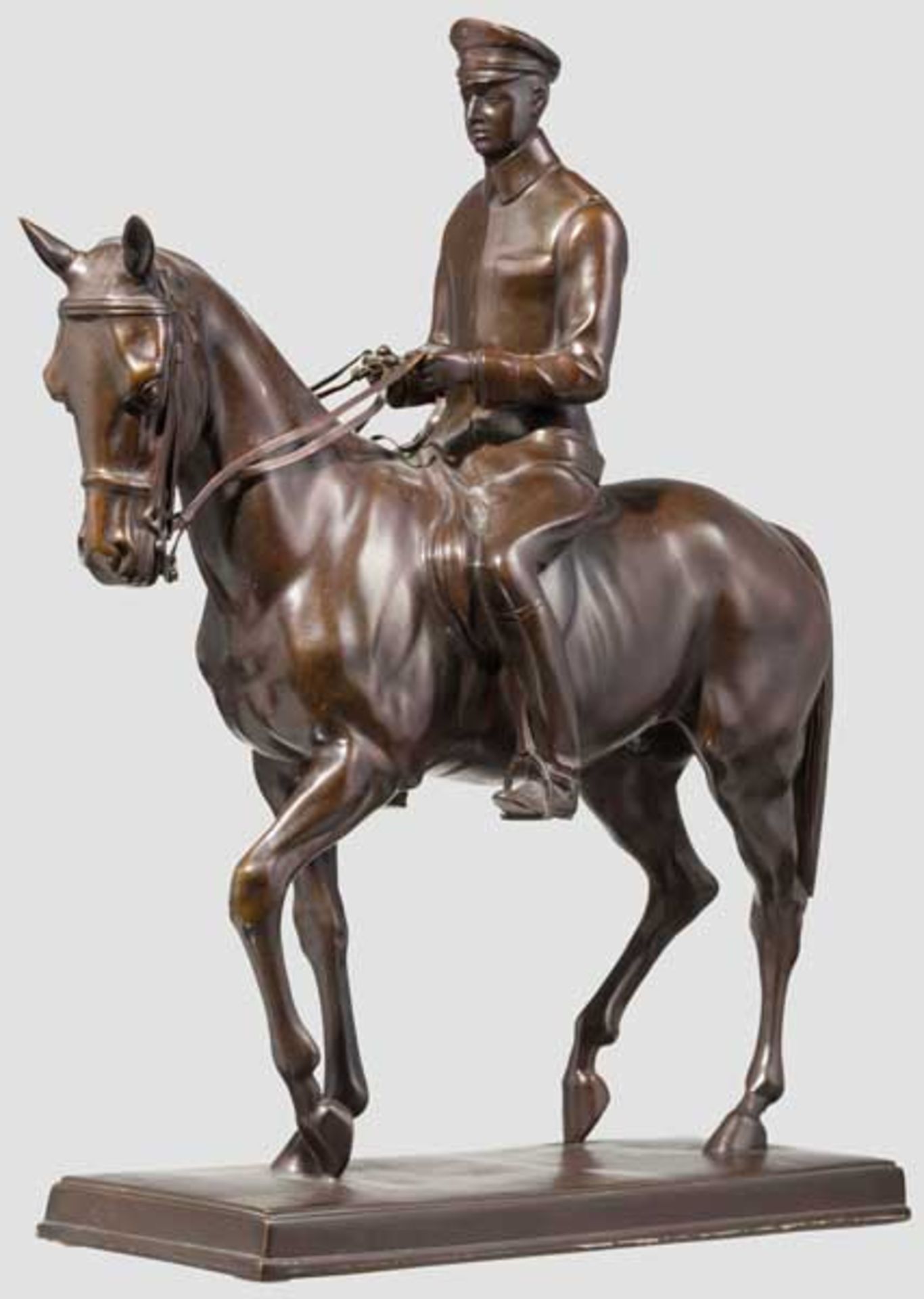 Prof. Ludwig Vierthaler (1875 - 1967) - Reiterfigur Massiver Bronzeguss, braun patiniert, an der
