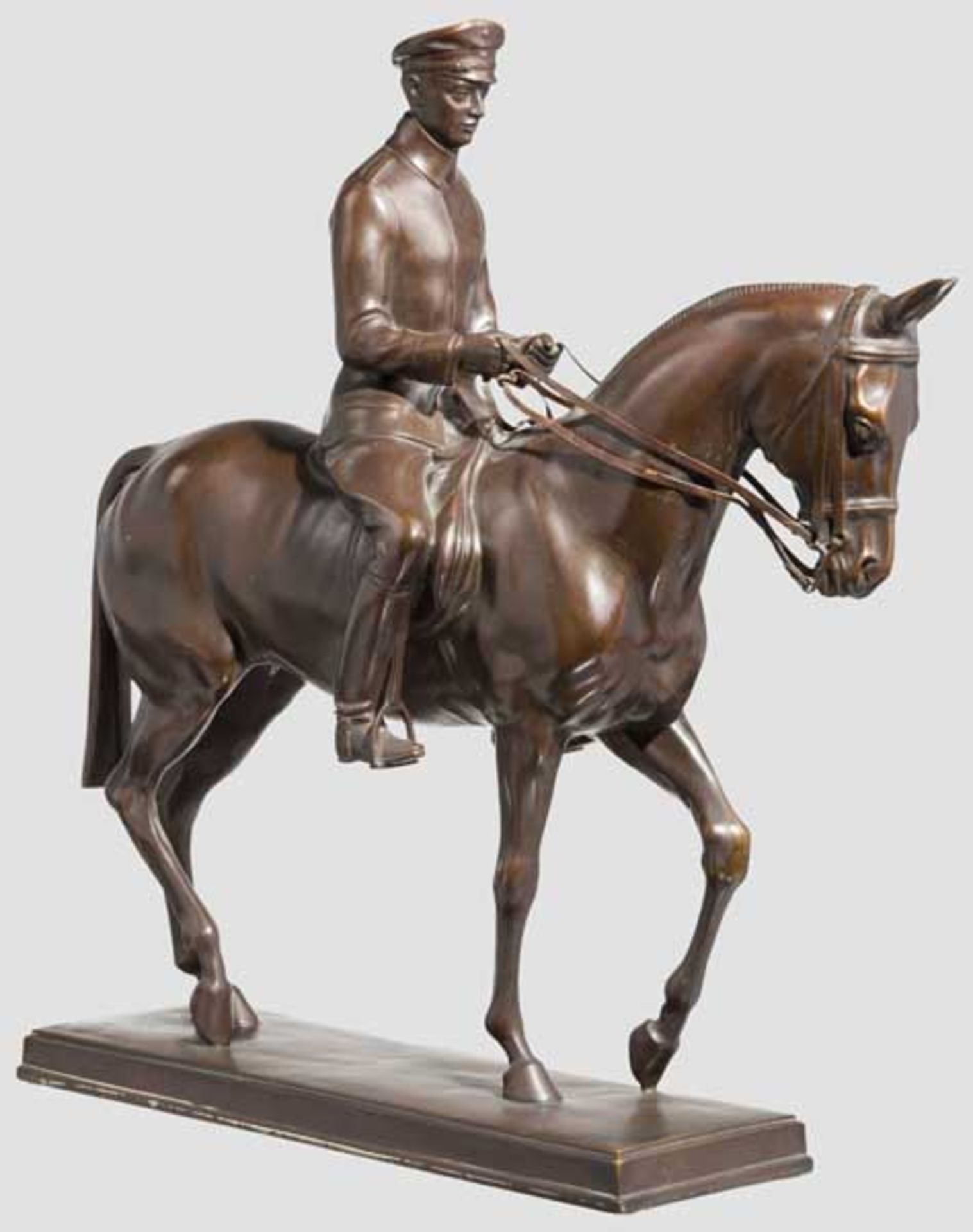 Prof. Ludwig Vierthaler (1875 - 1967) - Reiterfigur Massiver Bronzeguss, braun patiniert, an der - Bild 2 aus 3