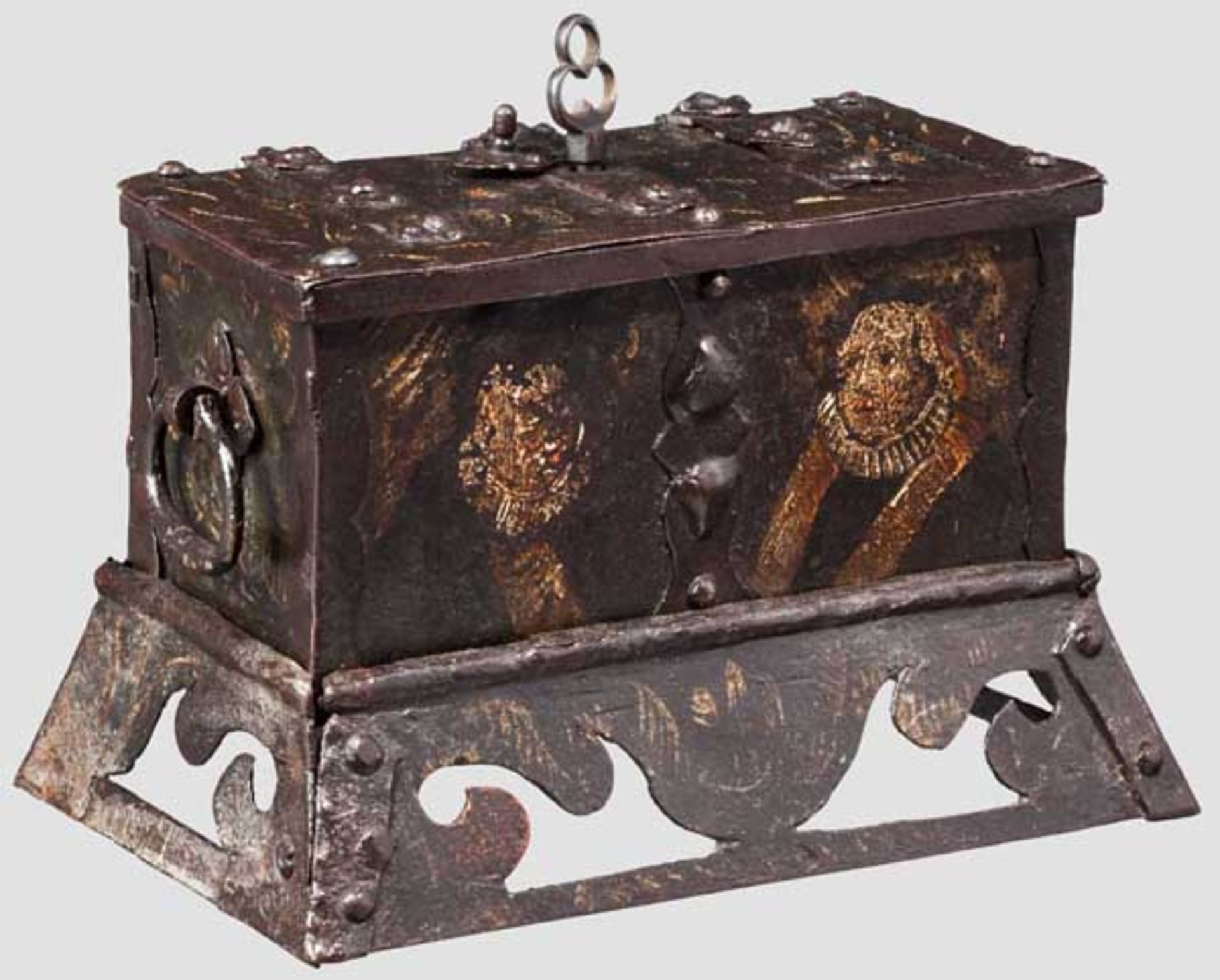 Eiserne Hochzeitskassette, Nürnberg um 1620 Rechteckige Kassette aus Eisenblech auf originalem,