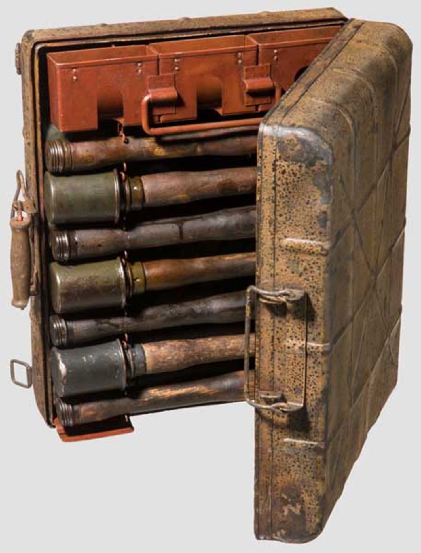Handgranatenkoffer der Wehrmacht 15 deaktivierte Stielhandgranaten mit Stempel "wc 1944" (Hugo - Bild 3 aus 7