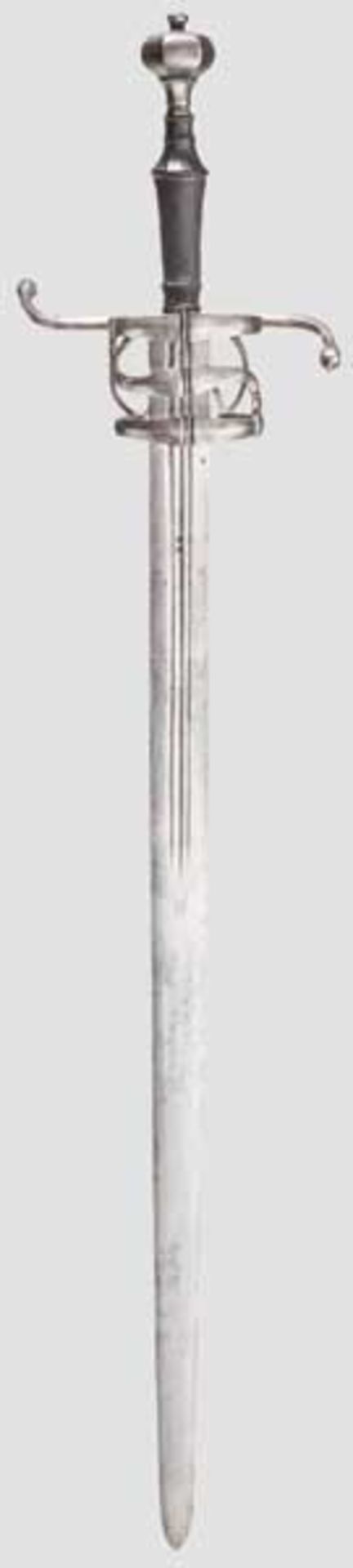 Schwert zu anderthalb Hand, Schweiz um 1550 Breite, zweischneidige Klinge mit linsenförmigem