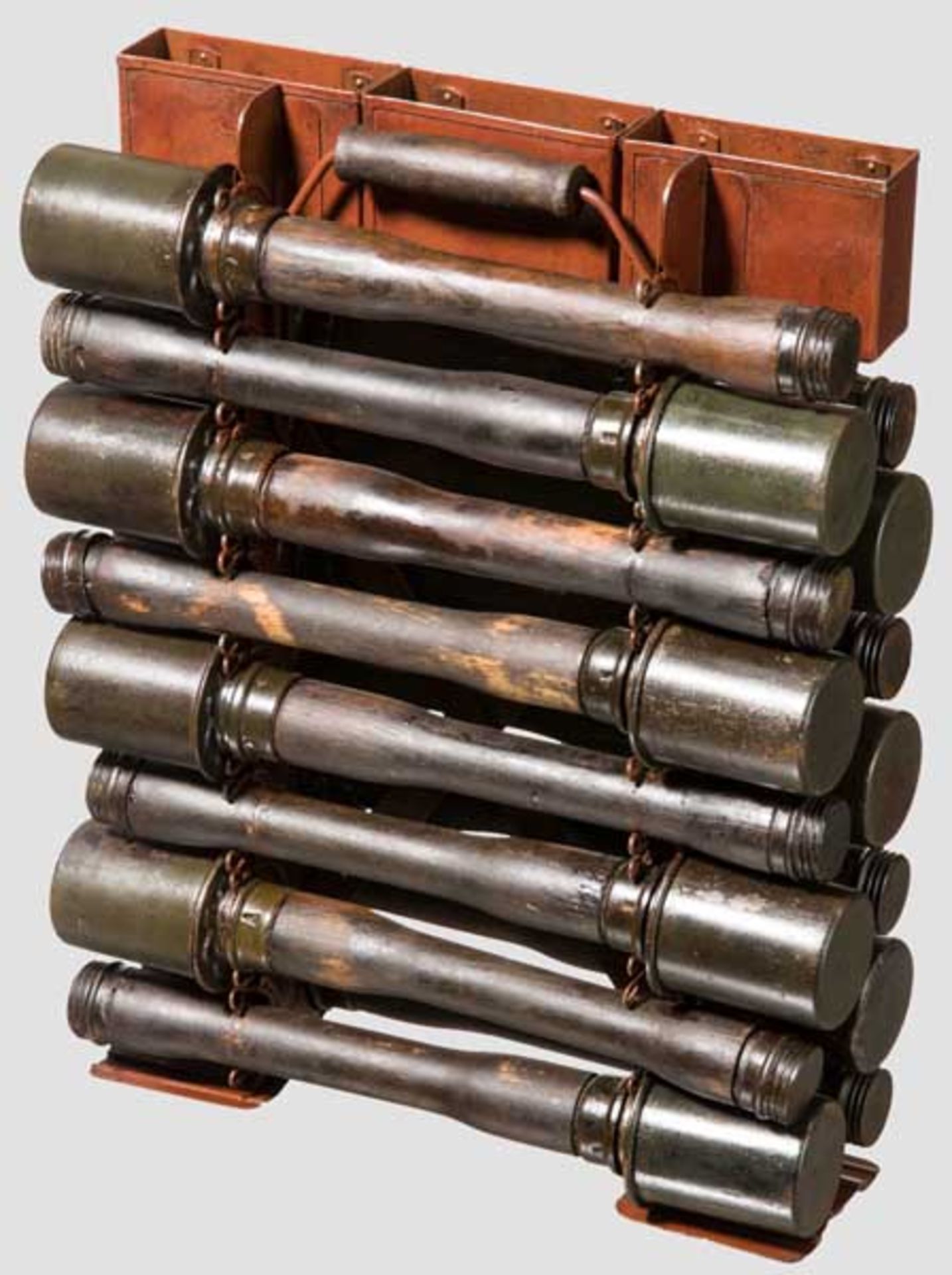 Handgranatenkoffer der Wehrmacht 15 deaktivierte Stielhandgranaten mit Stempel "wc 1944" (Hugo - Bild 7 aus 7