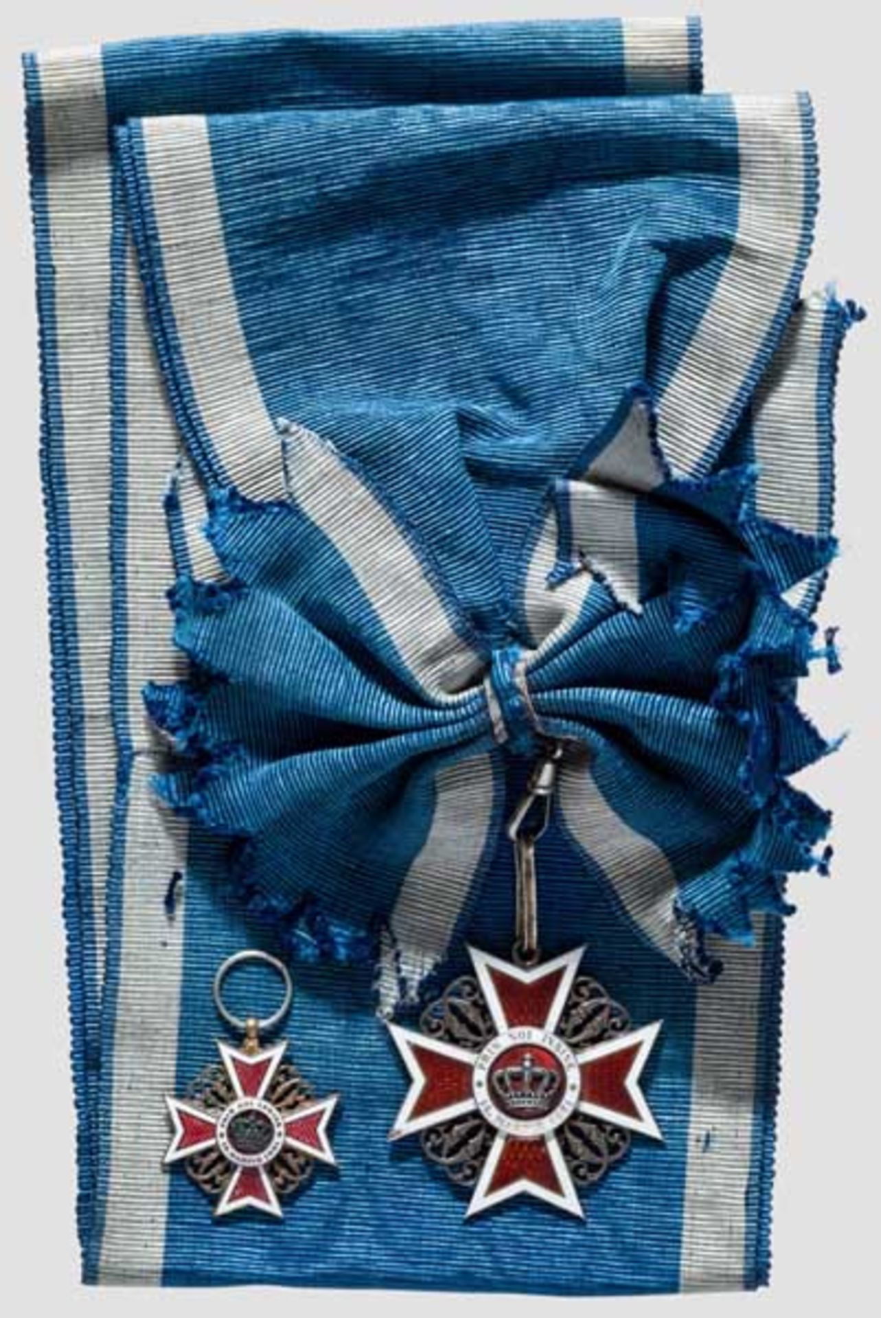 Orden der Krone von Rumänien Komtur- und Ritterkreuz des Ordens in der Ausführung des 1. Modells.
