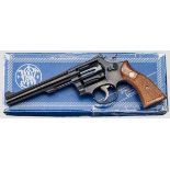 Smith & Wesson Mod. 48-4, "The K-22 Masterpiece Magnum Rimfire", im Karton Kal. .22 Mag.R.F., Nr.